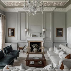Luxury Suite
